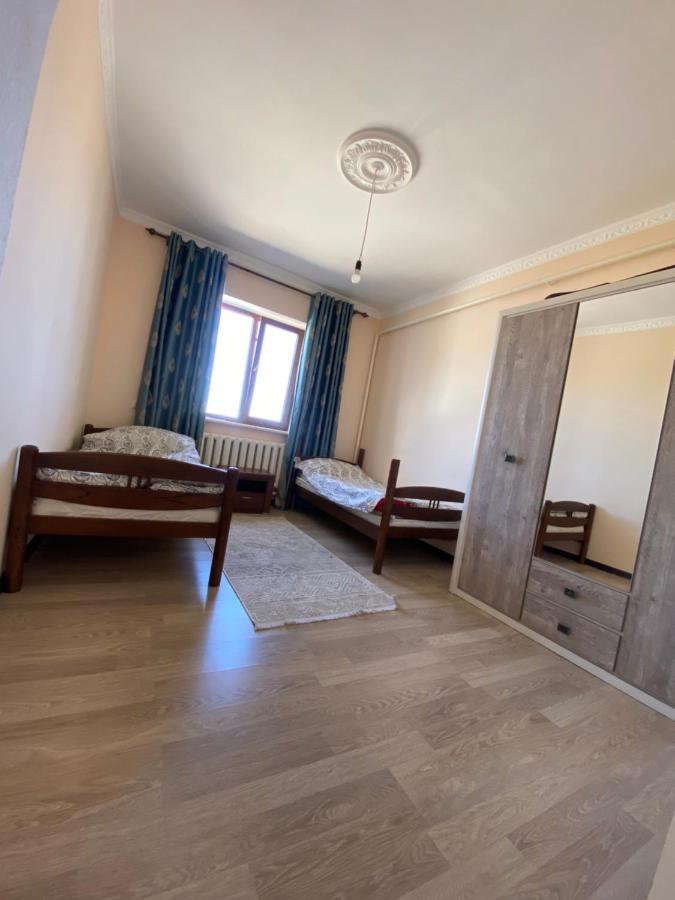Maksat House Hotel Tossor Buitenkant foto